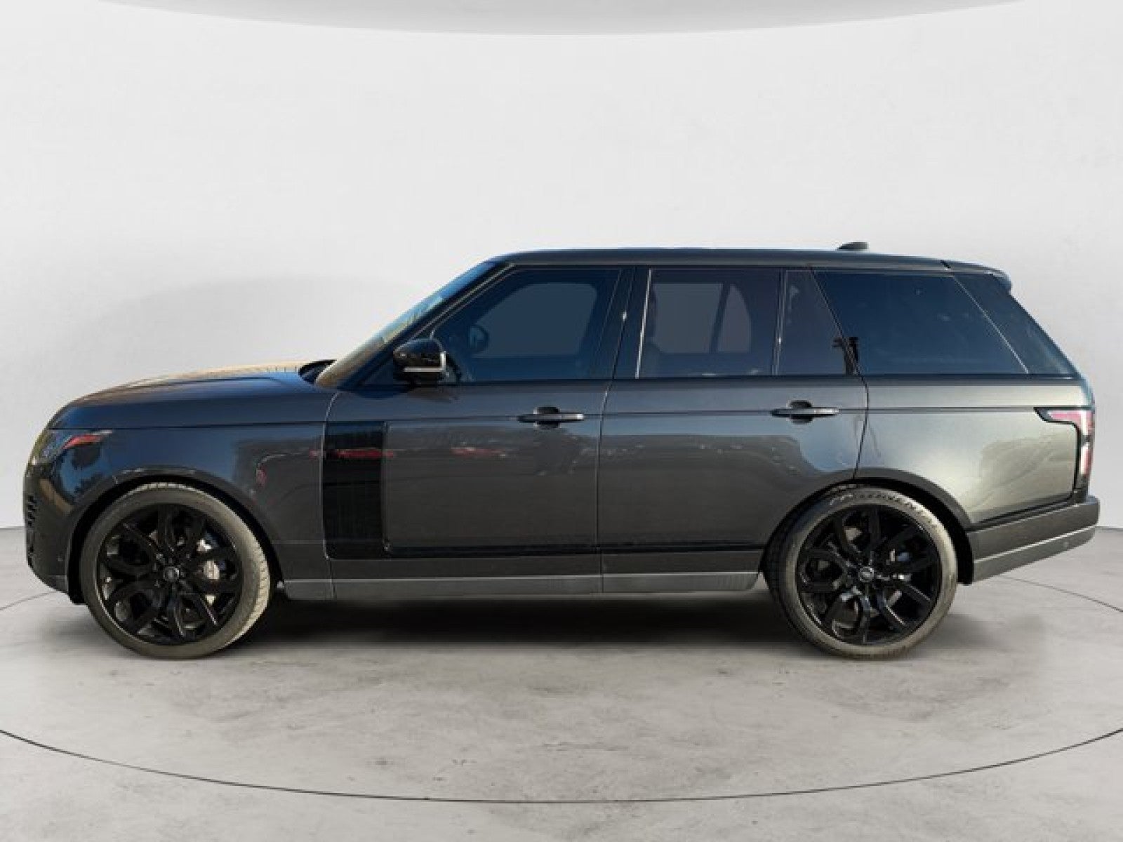 2020 Land Rover Range Rover P525 HSE