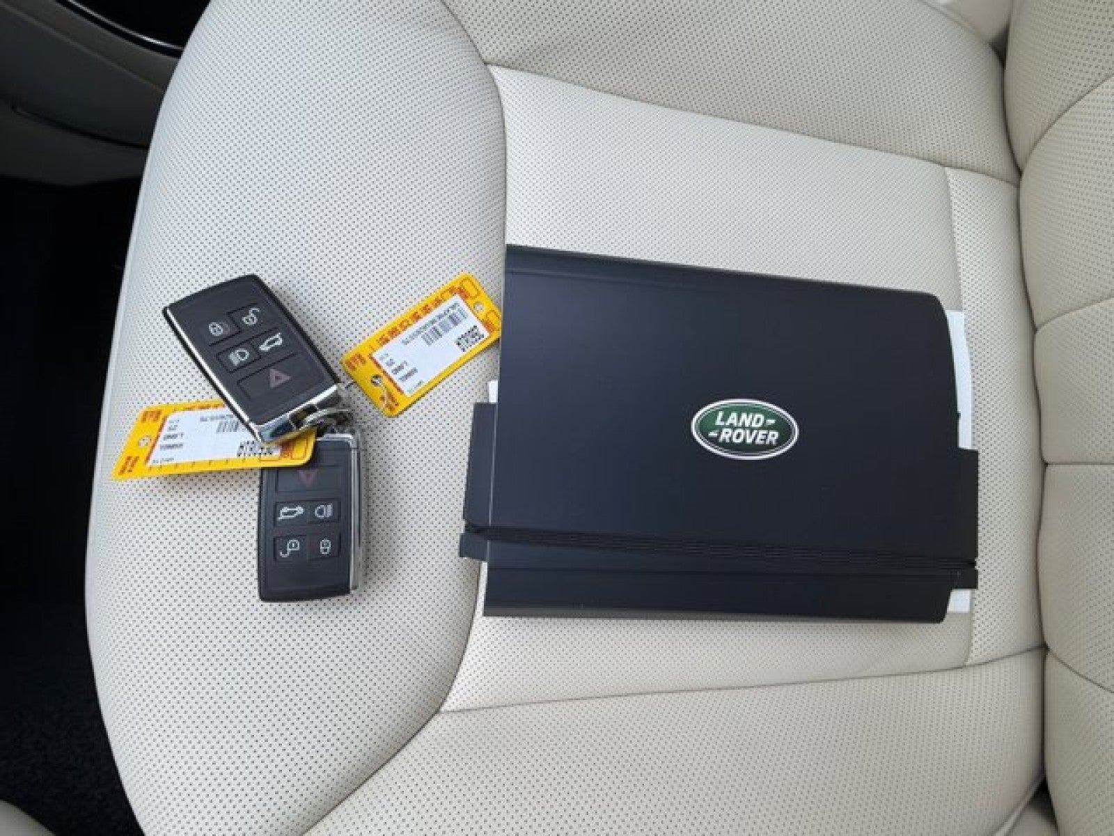 2025 Land Rover Range Rover SE