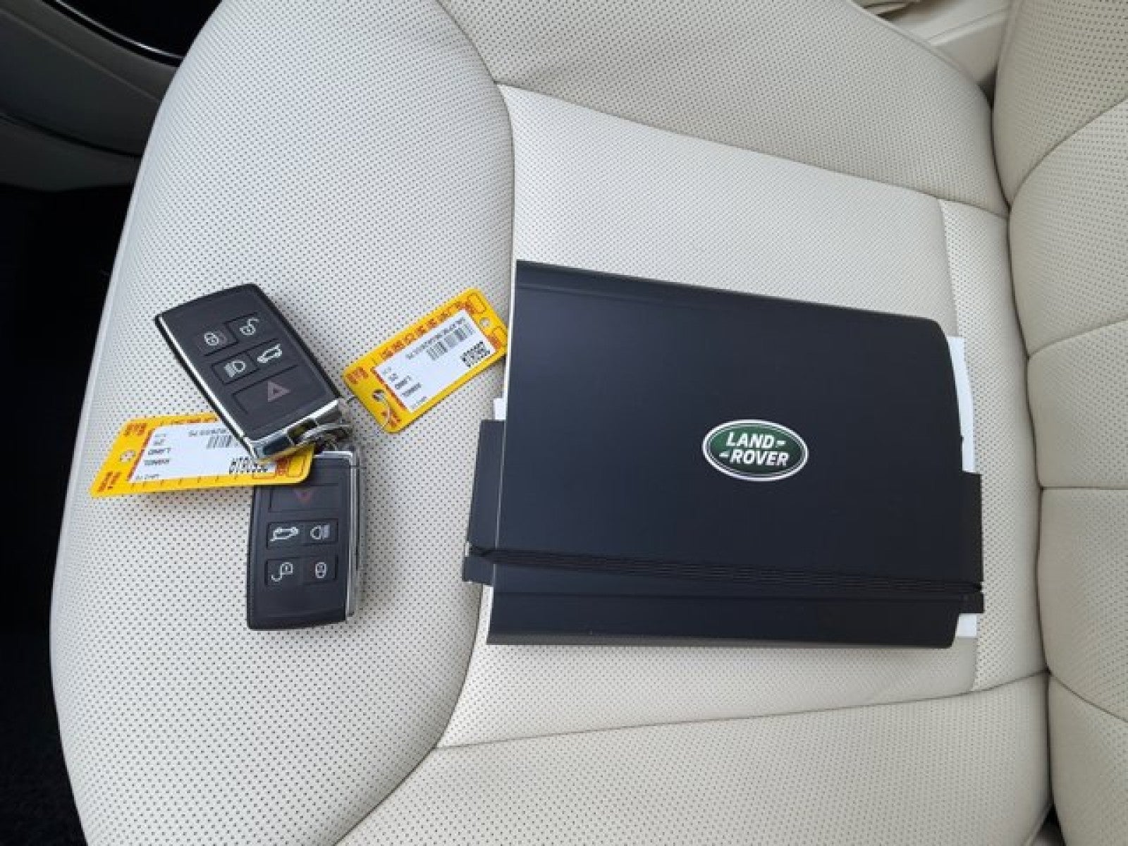 2025 Land Rover Range Rover SE