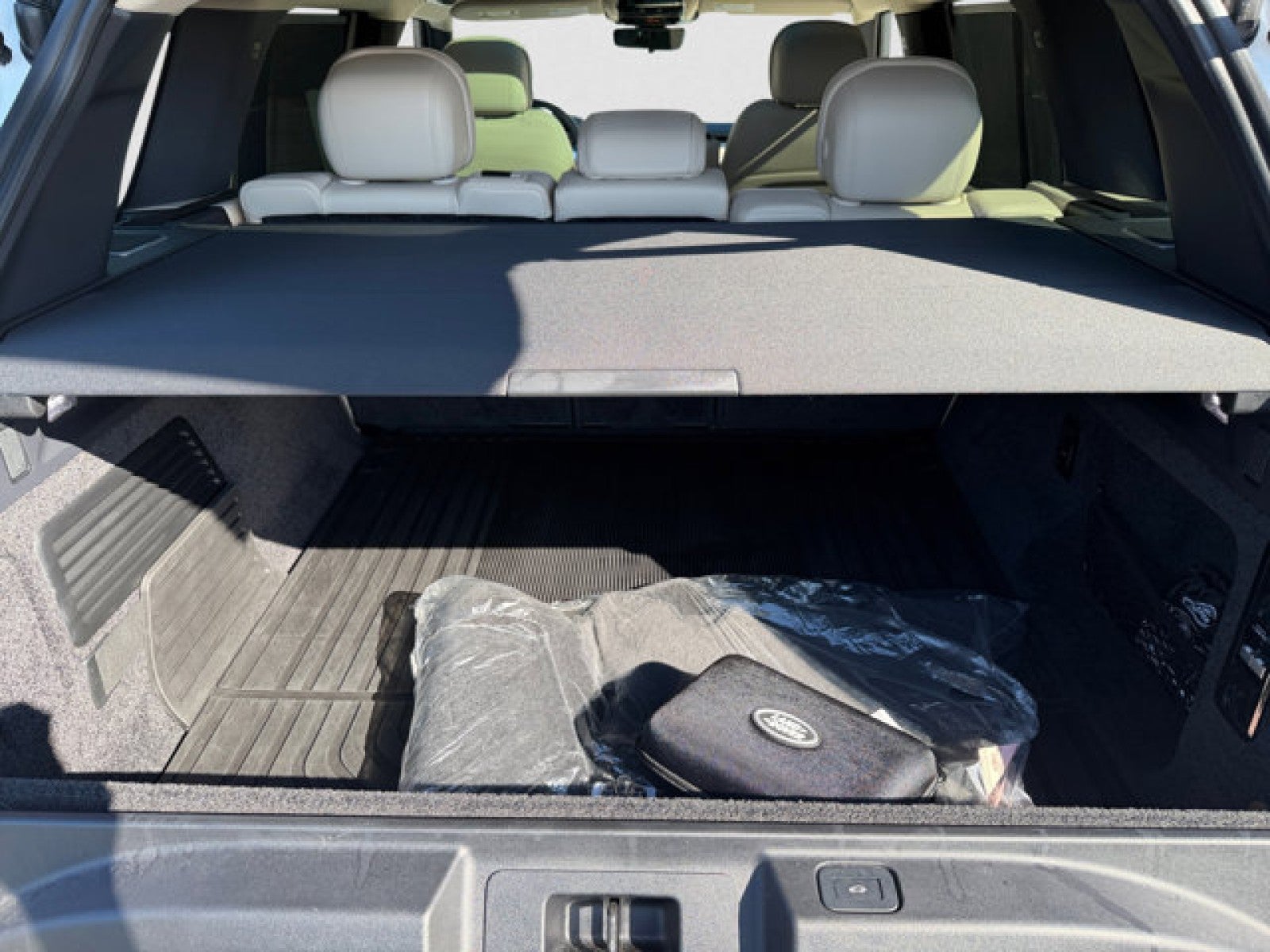 2024 Land Rover Range Rover SE