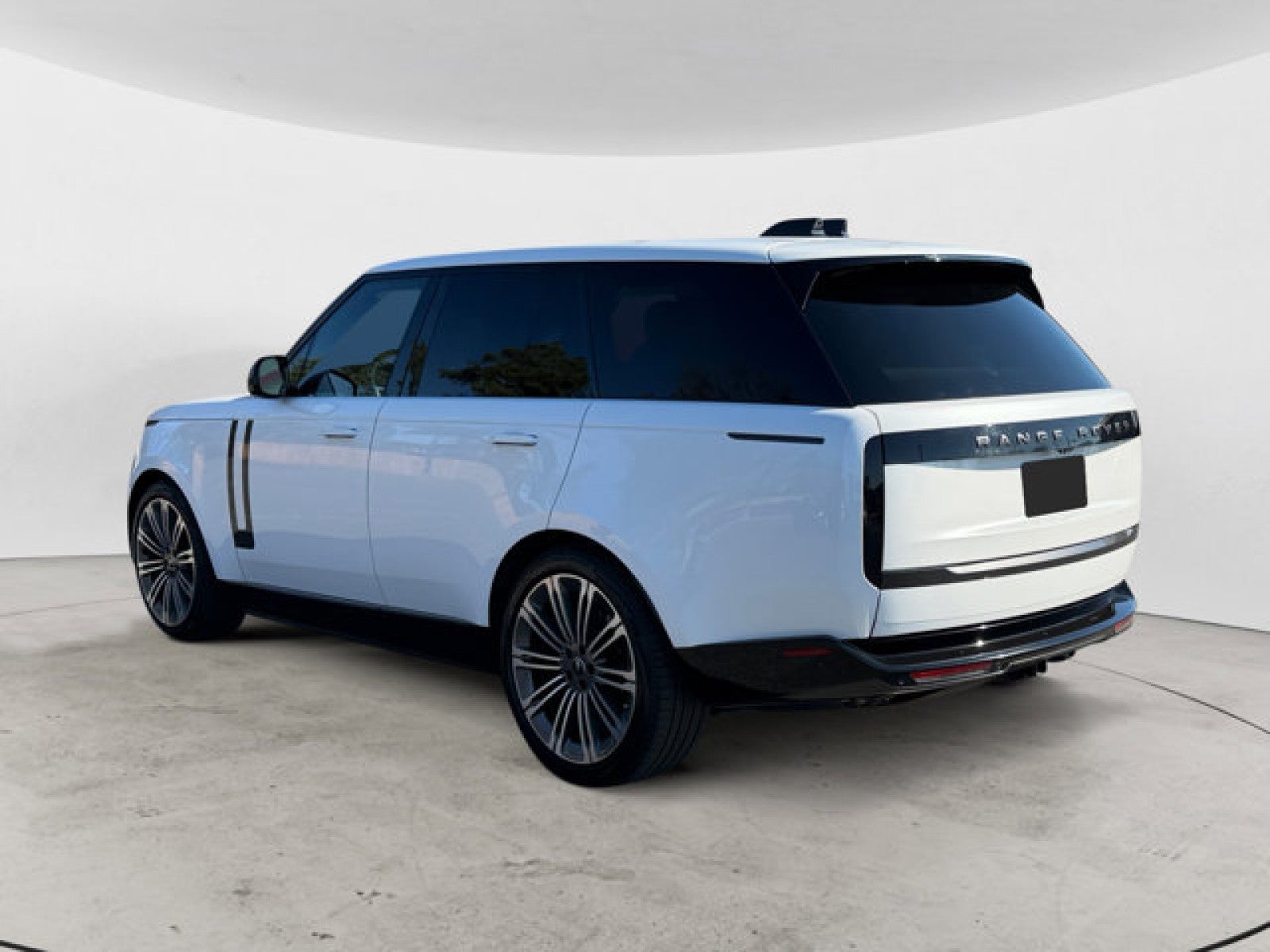 2024 Land Rover Range Rover SE