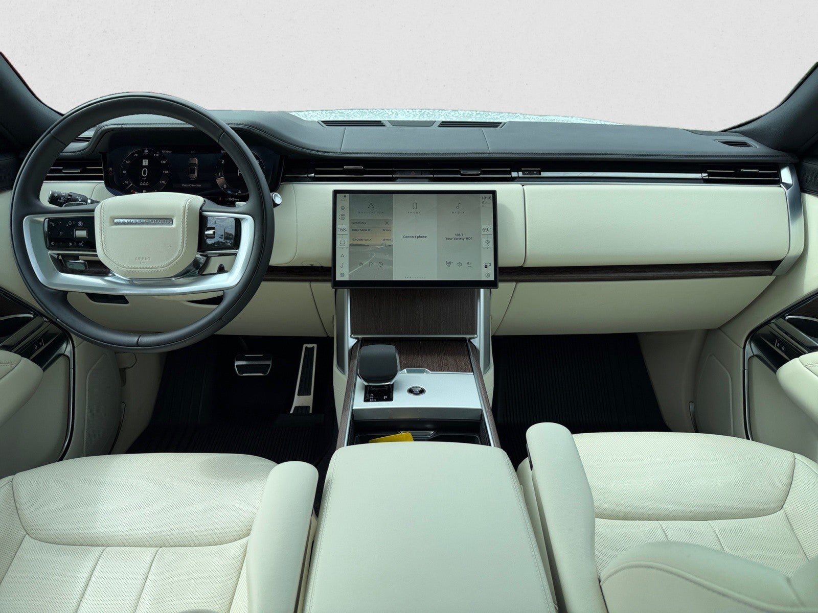 2025 Land Rover Range Rover SE