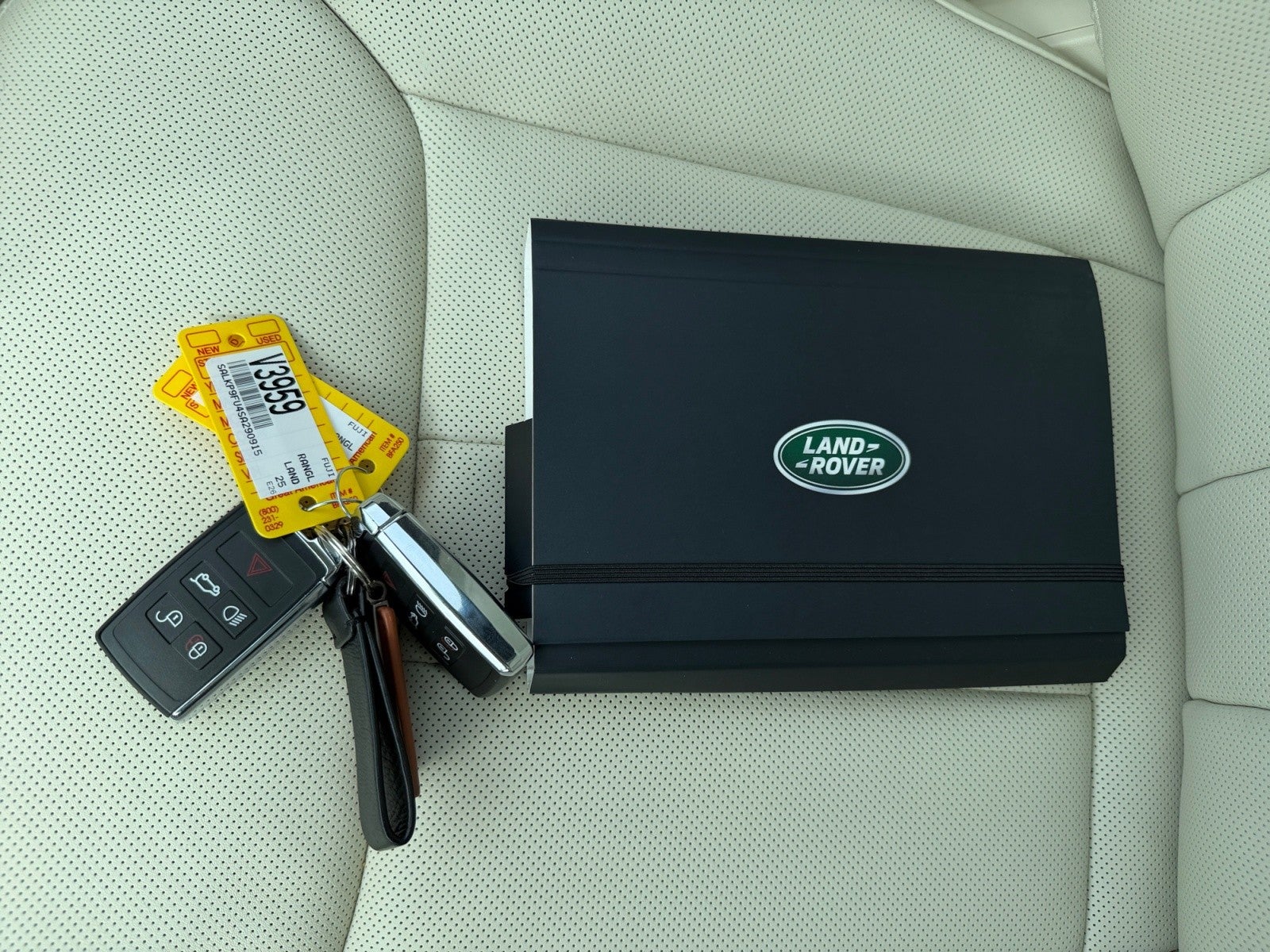 2025 Land Rover Range Rover SE