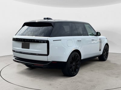2025 Land Rover Range Rover SE