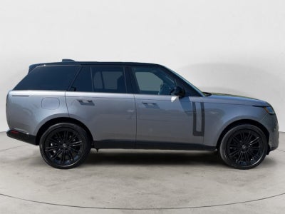 2025 Land Rover Range Rover SE