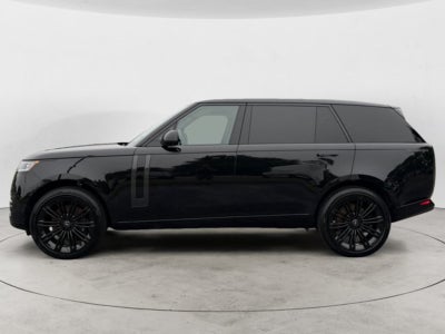2025 Land Rover Range Rover SE