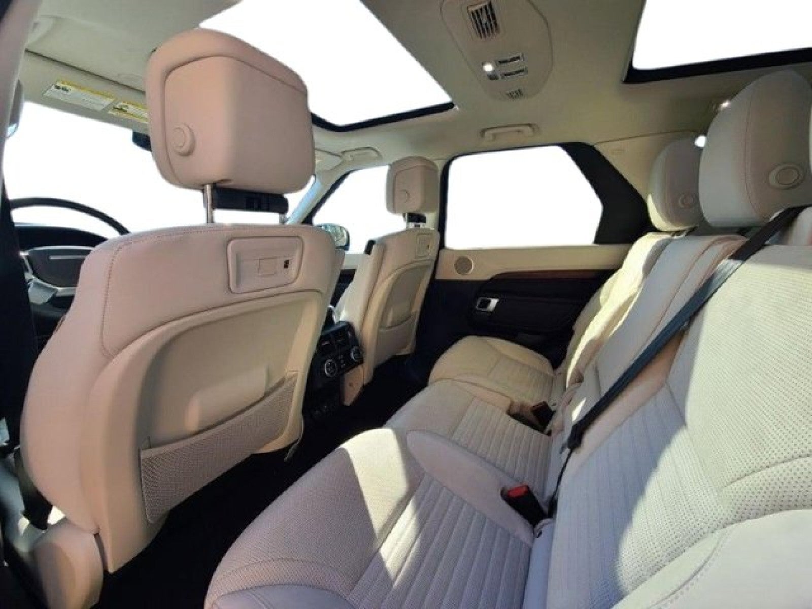 2024 Land Rover Discovery S