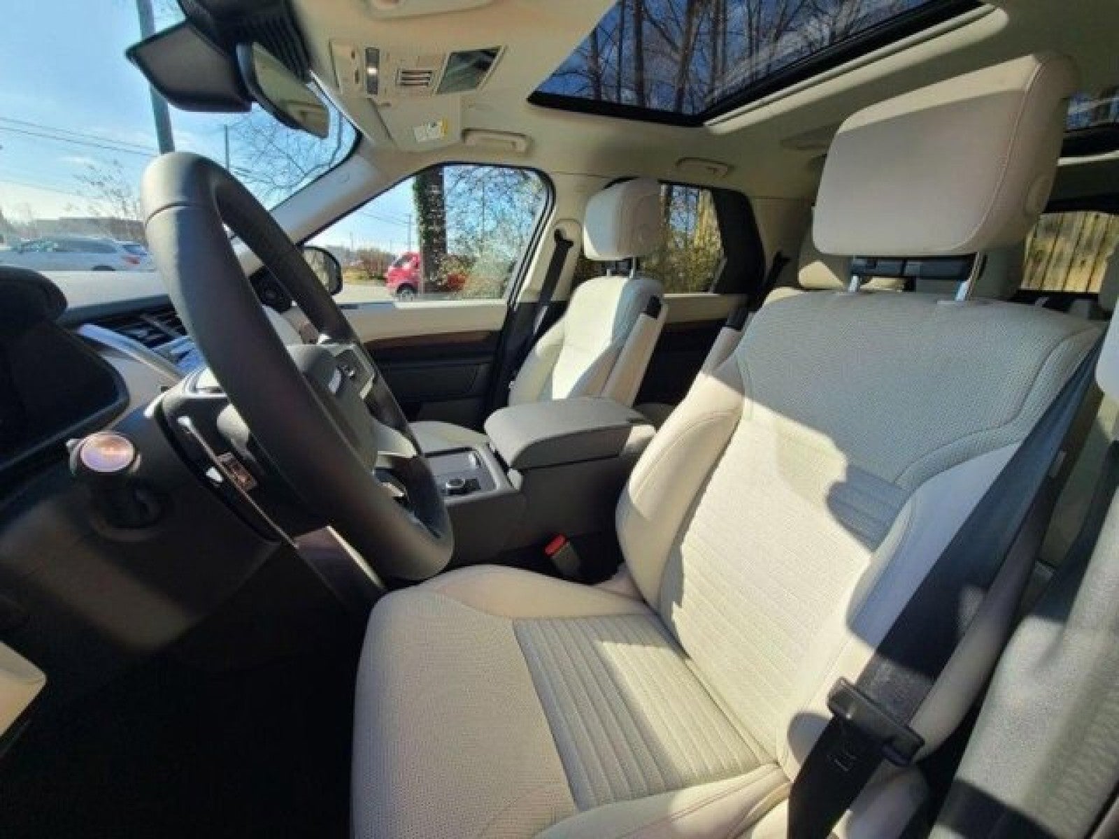 2024 Land Rover Discovery S