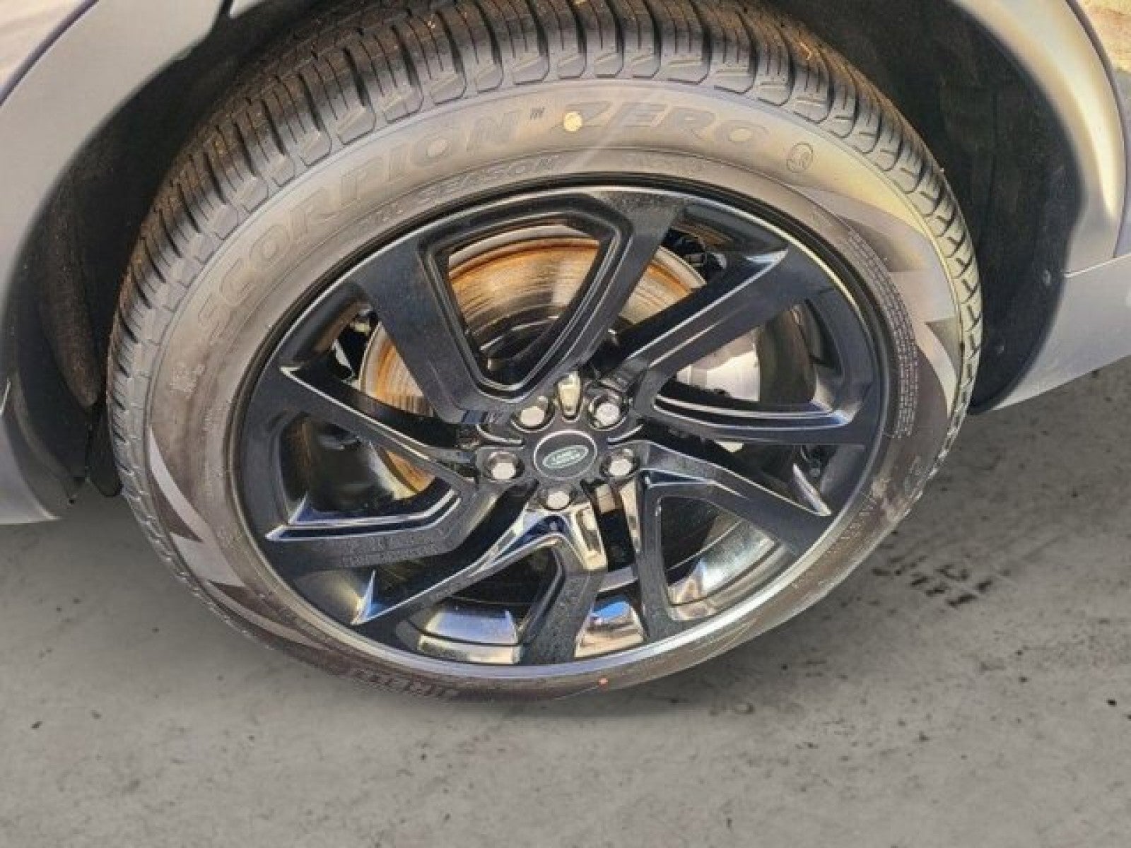 2024 Land Rover Discovery S