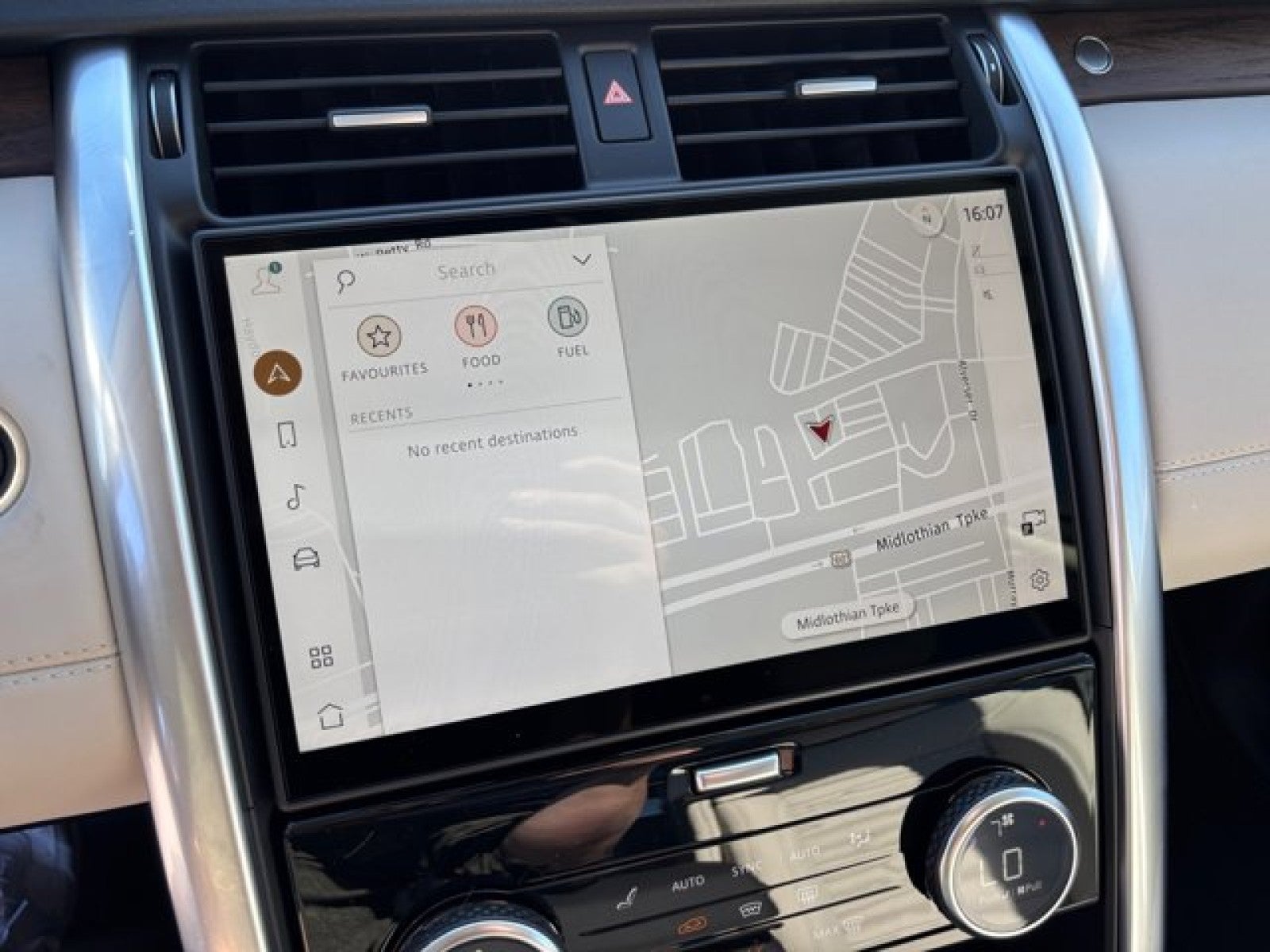 2025 Land Rover Discovery S