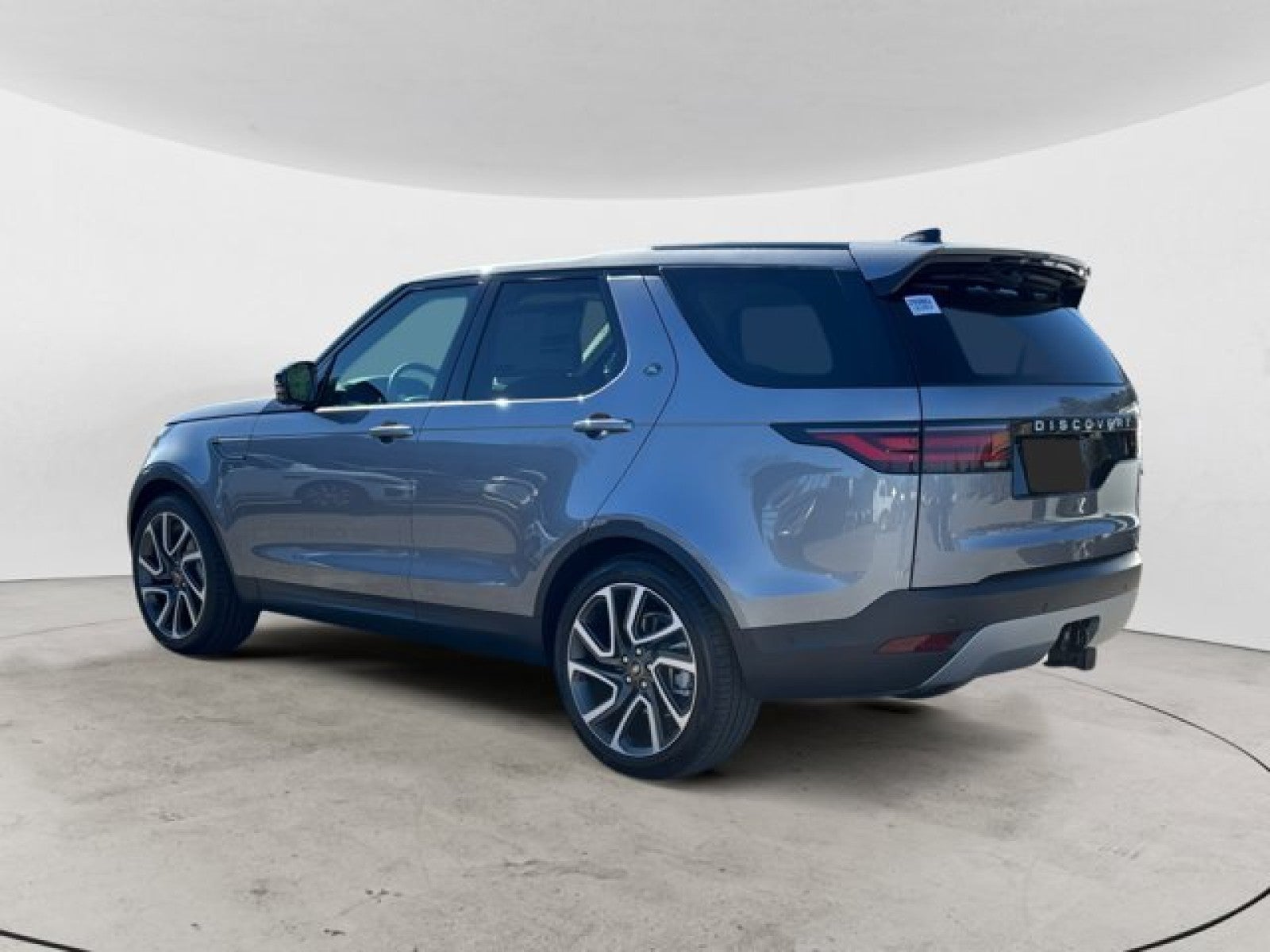 2025 Land Rover Discovery S