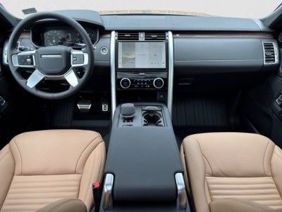 2025 Land Rover Discovery Dynamic SE