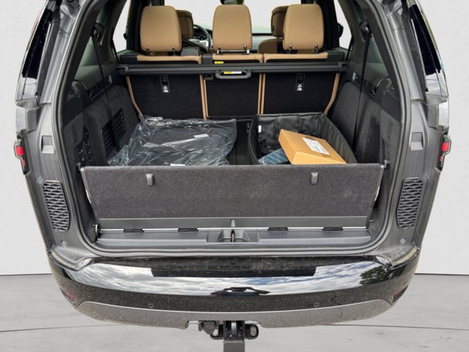 2025 Land Rover Discovery Dynamic SE