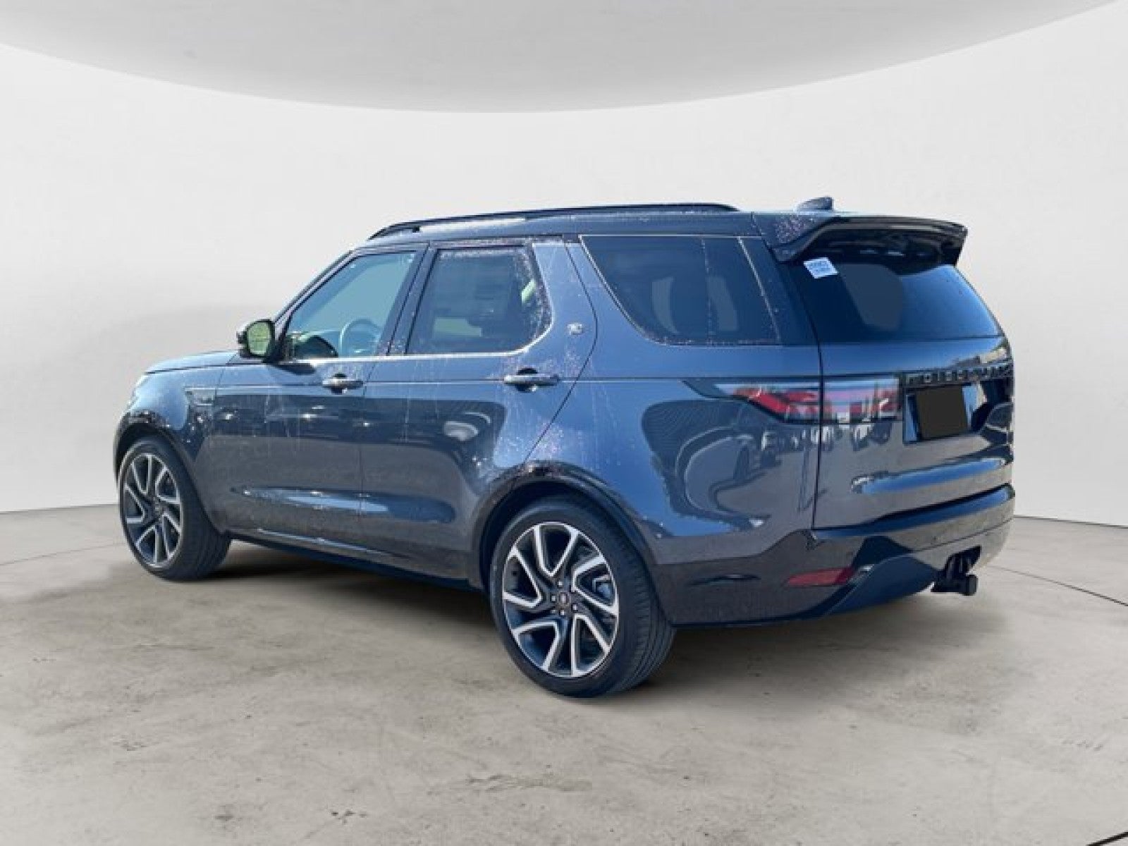 2025 Land Rover Discovery Dynamic SE