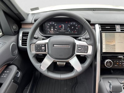 2025 Land Rover Discovery Dynamic SE