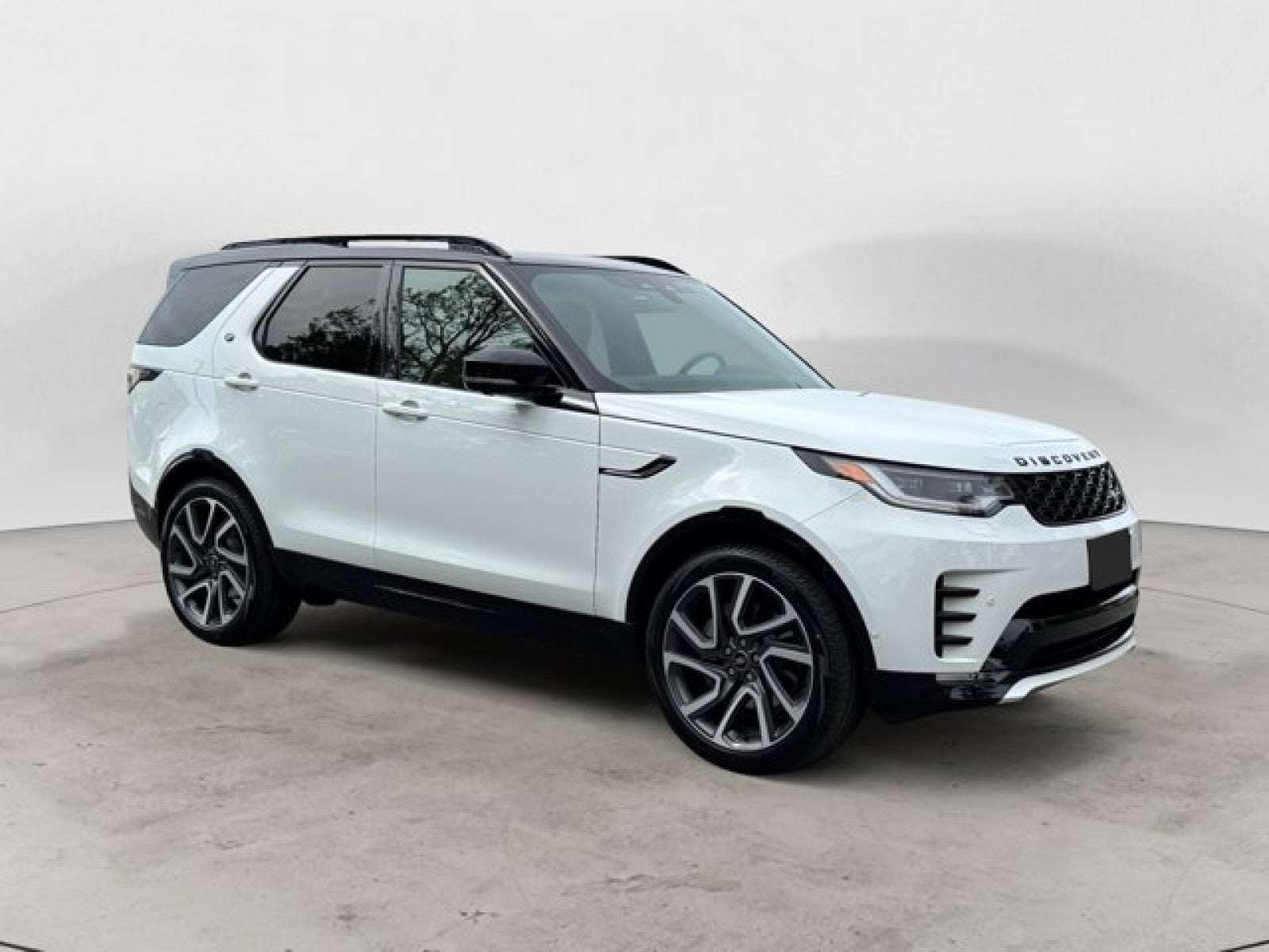 2025 Land Rover Discovery Dynamic SE