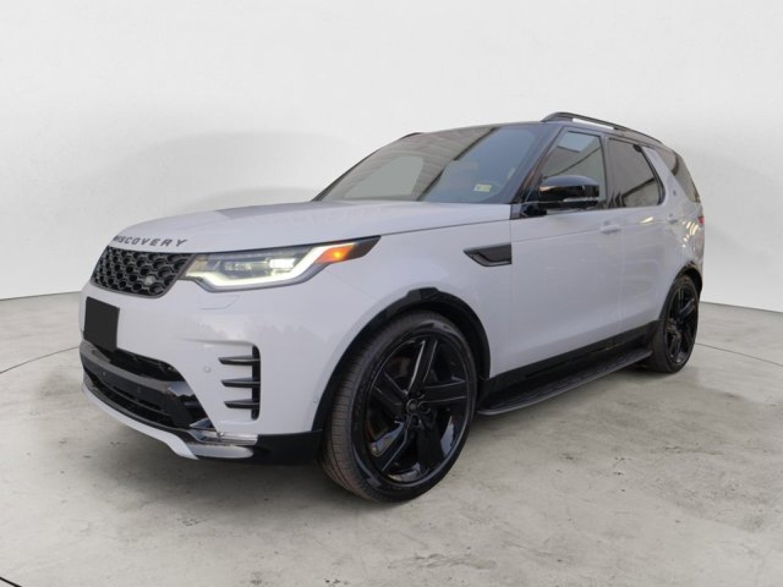 2025 Land Rover Discovery Dynamic SE