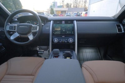 2025 Land Rover Discovery Dynamic SE