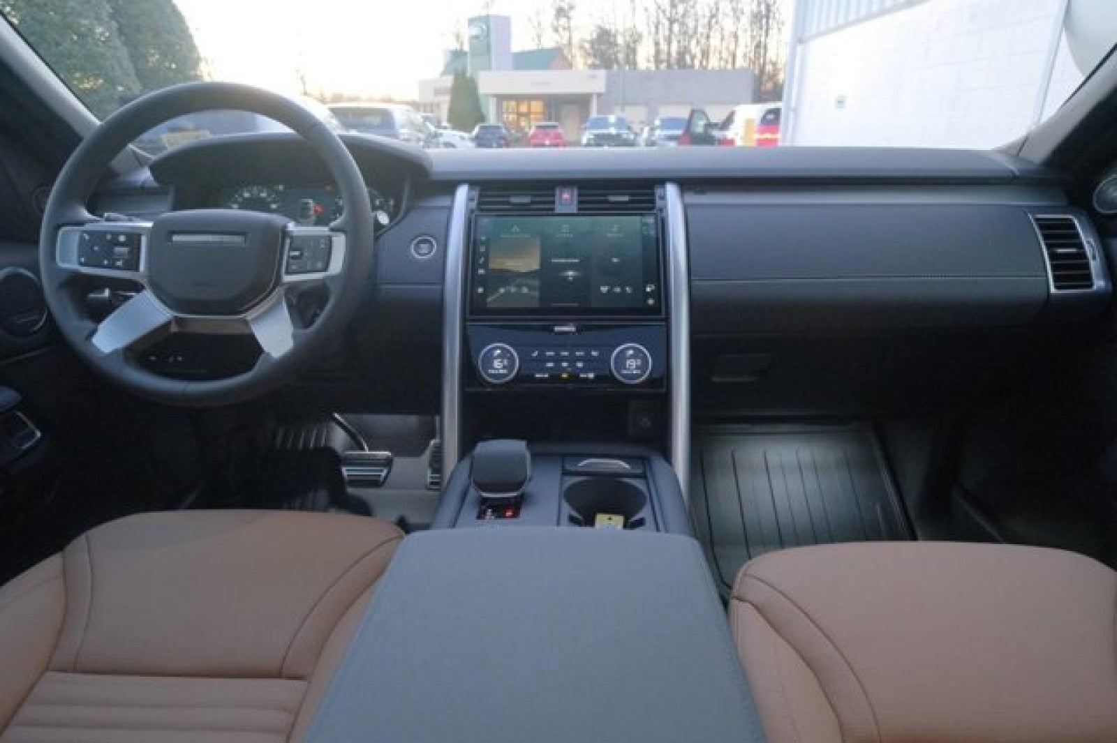 2025 Land Rover Discovery Dynamic SE