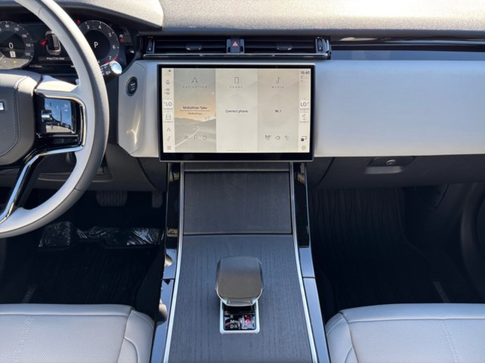 2026 Land Rover Range Rover Velar S