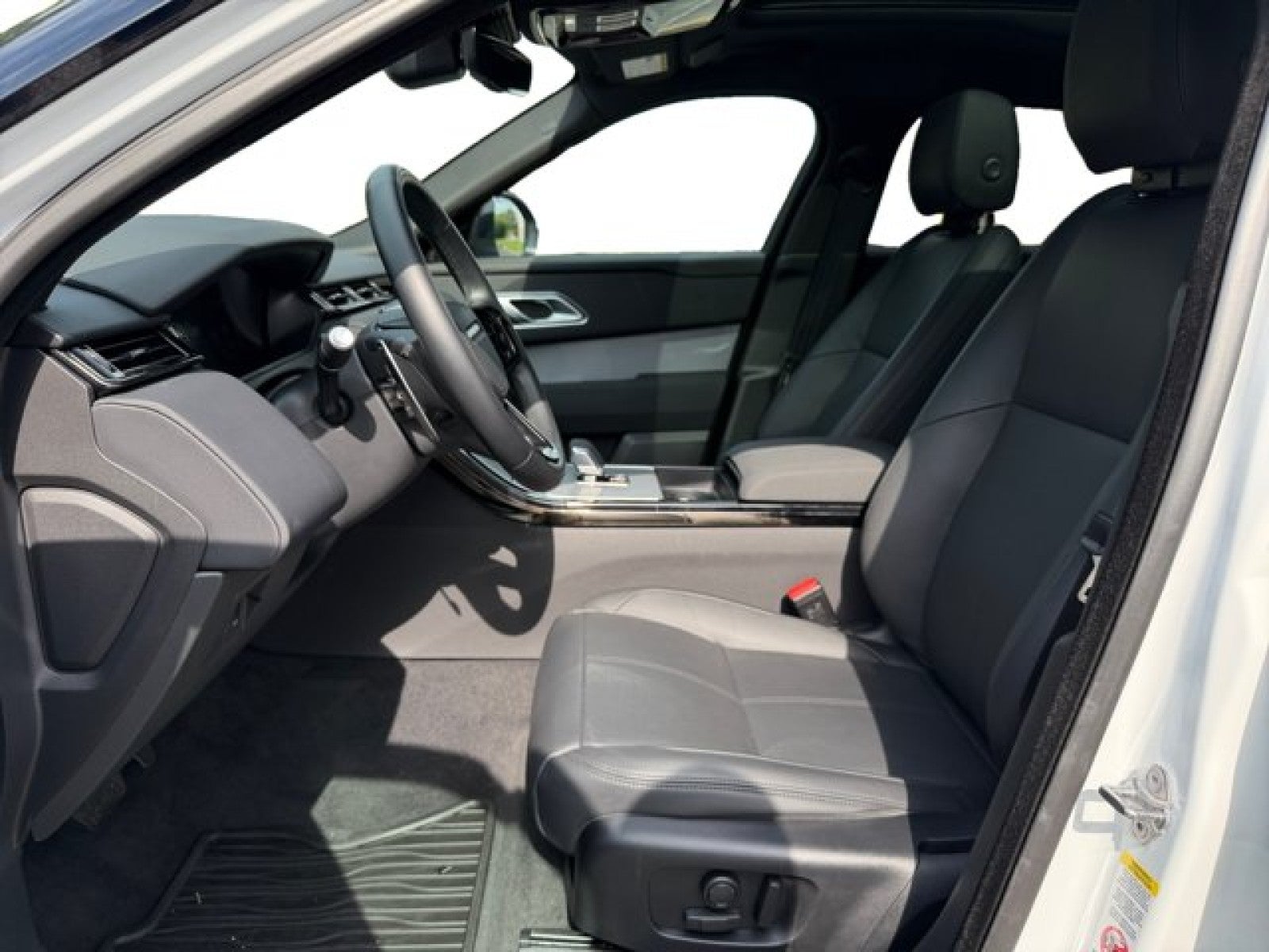 2025 Land Rover Range Rover Velar S