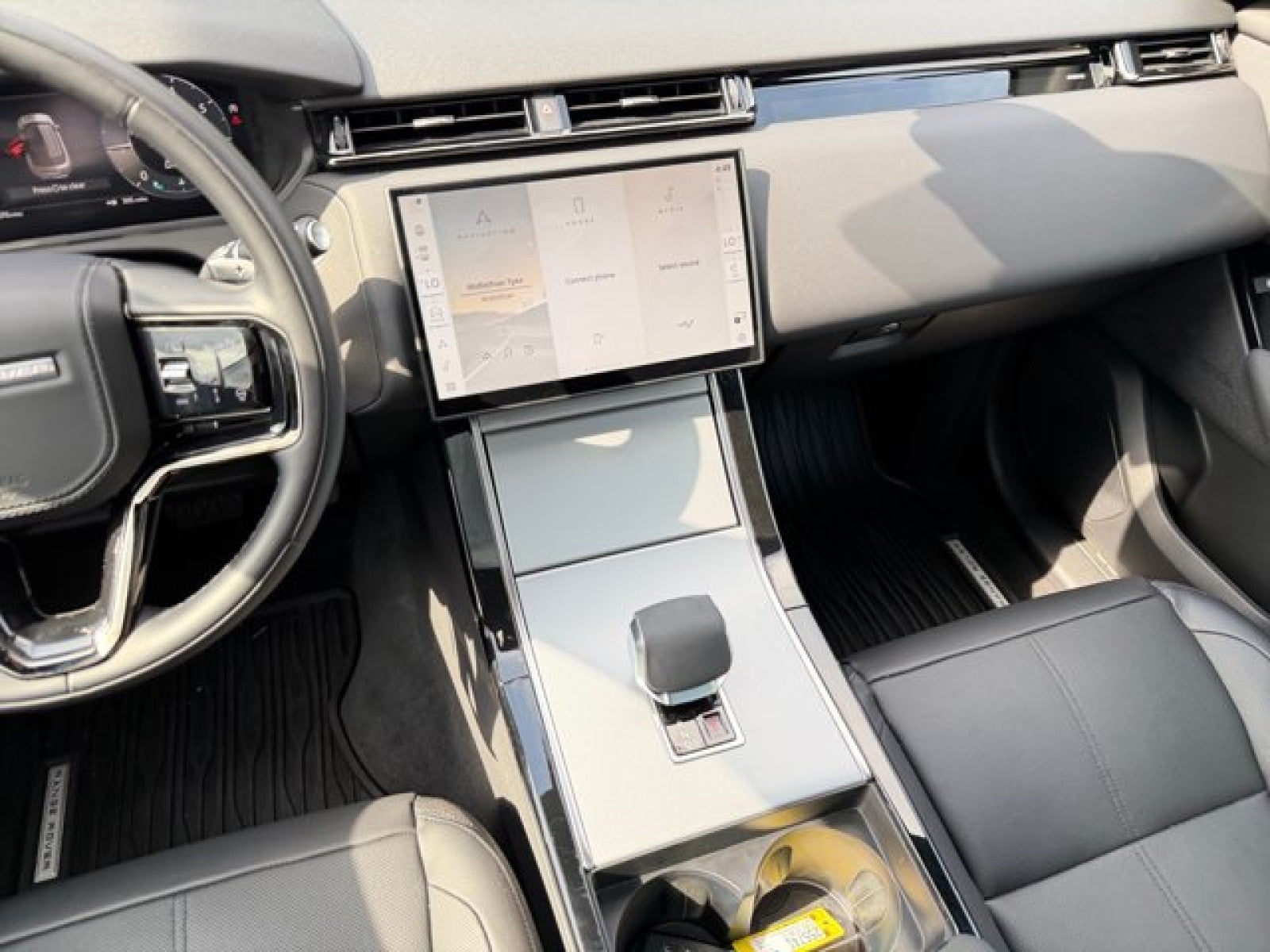 2025 Land Rover Range Rover Velar S