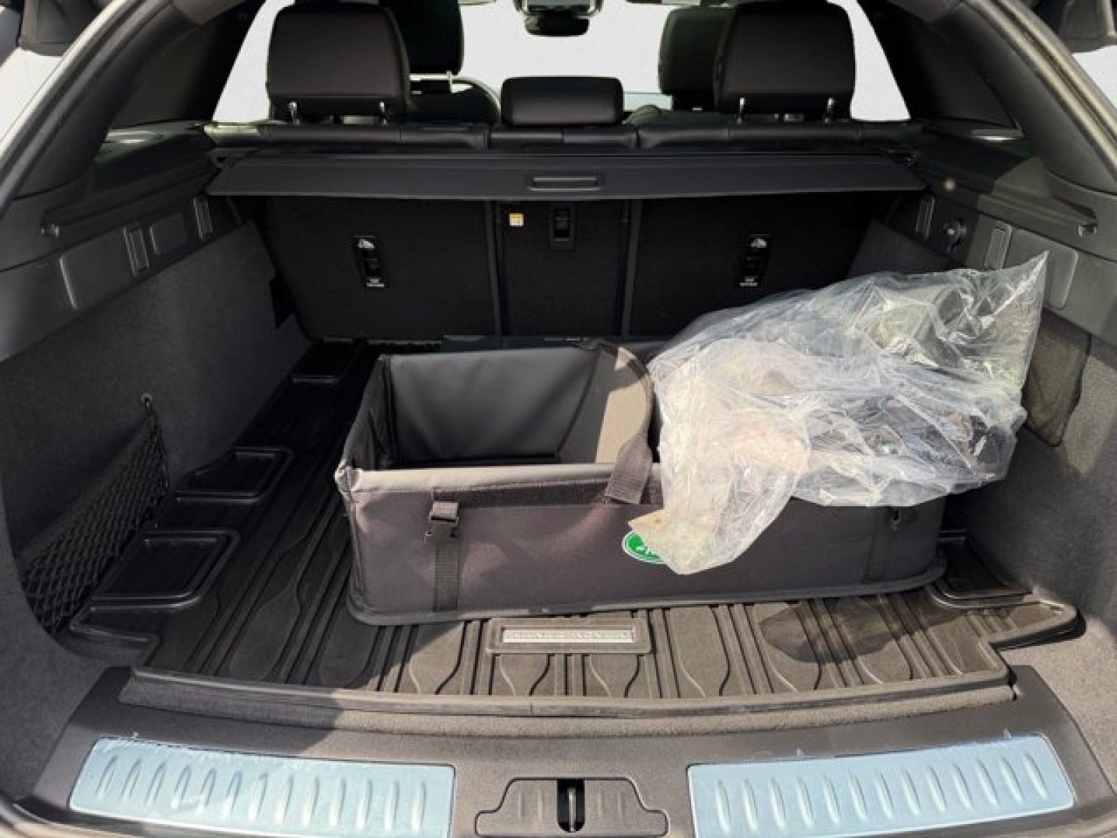 2025 Land Rover Range Rover Velar S