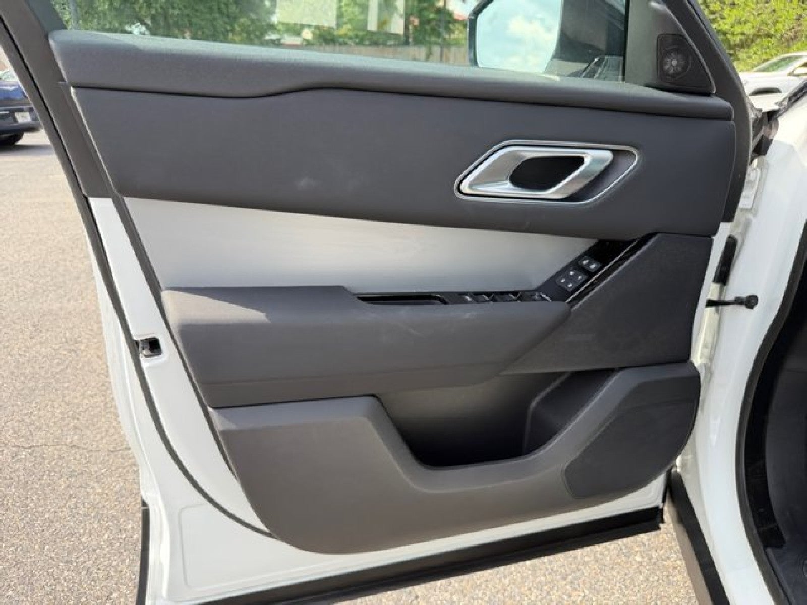 2025 Land Rover Range Rover Velar S