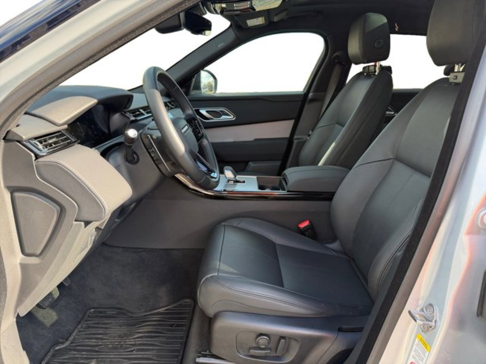 2025 Land Rover Range Rover Velar S