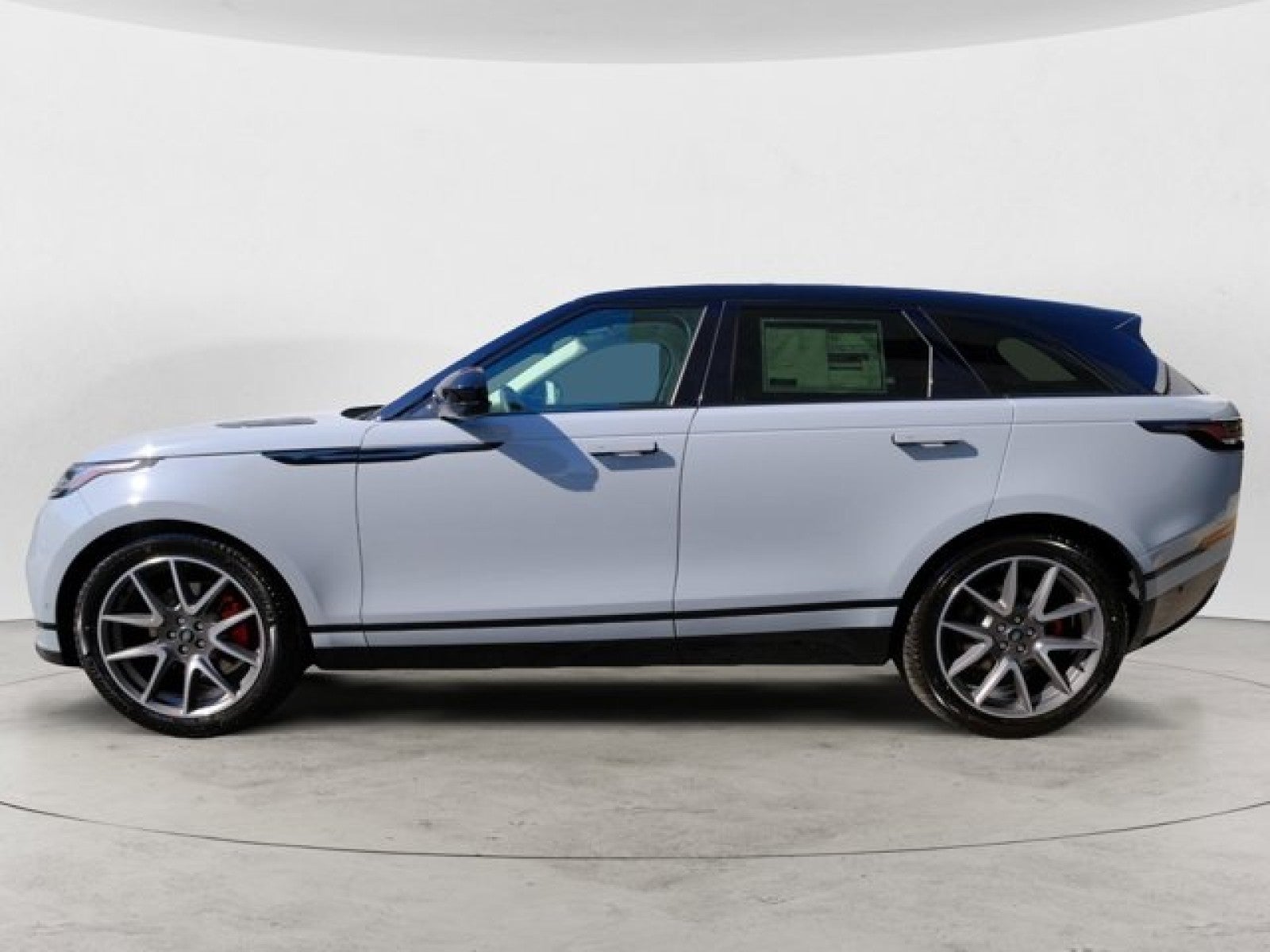 2025 Land Rover Range Rover Velar Dynamic SE
