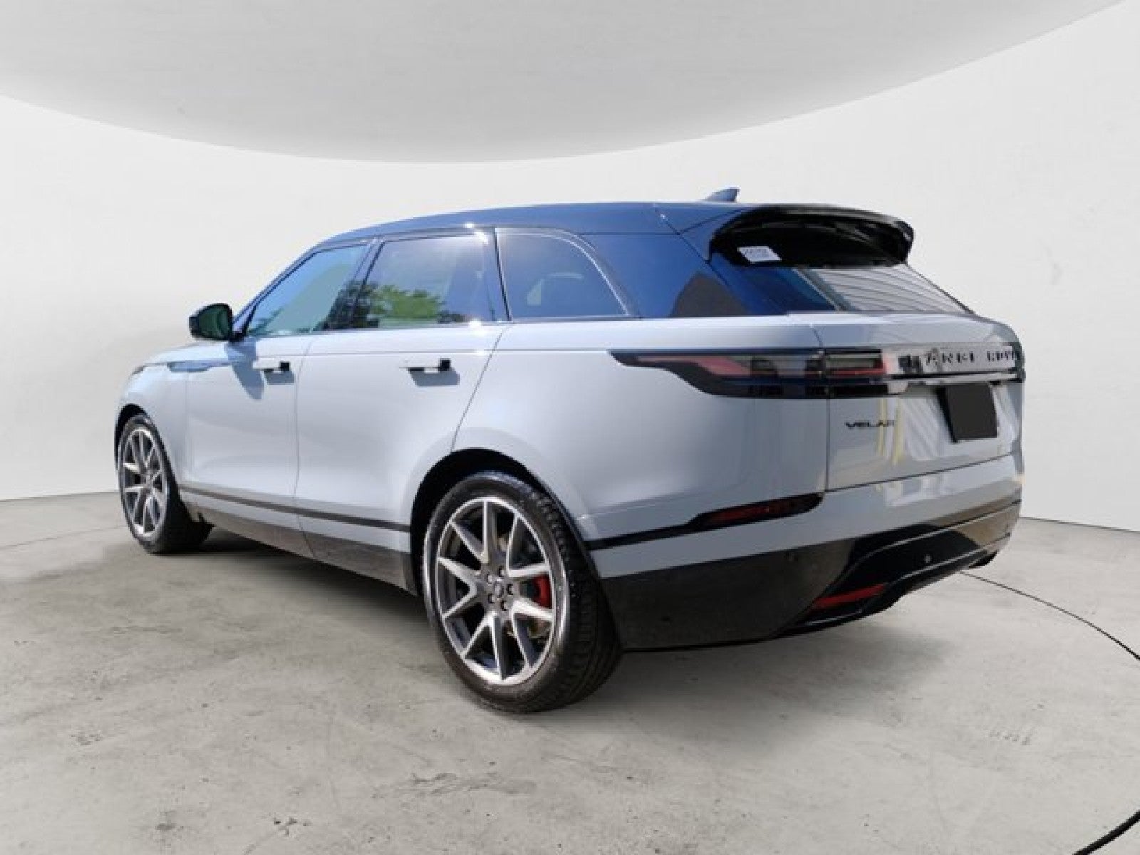 2025 Land Rover Range Rover Velar Dynamic SE