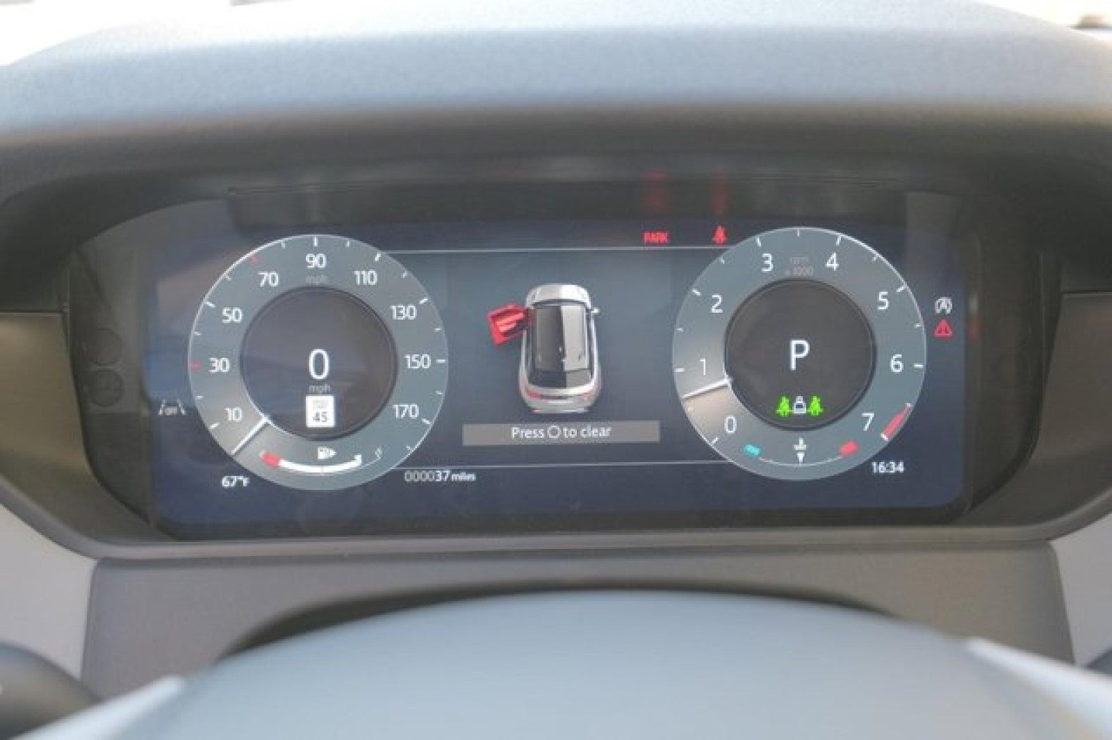 2025 Land Rover Range Rover Velar Dynamic SE