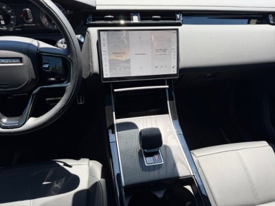2026 Land Rover Range Rover Velar Dynamic SE