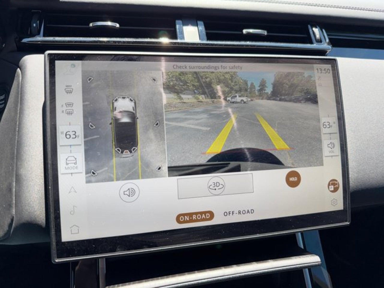 2026 Land Rover Range Rover Velar Dynamic SE
