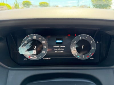2026 Land Rover Range Rover Velar Dynamic SE