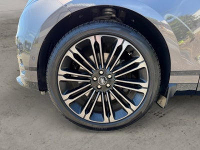 2026 Land Rover Range Rover Velar Dynamic SE