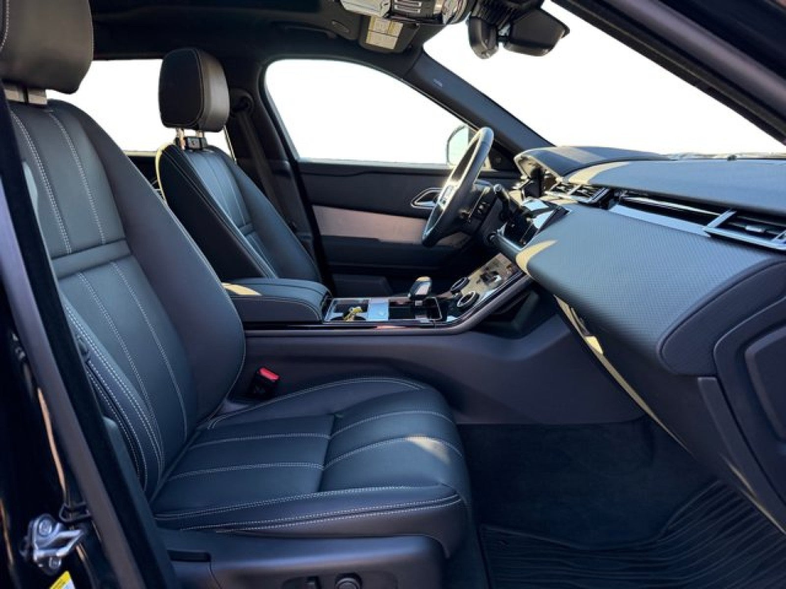 2023 Land Rover Range Rover Velar R-Dynamic S