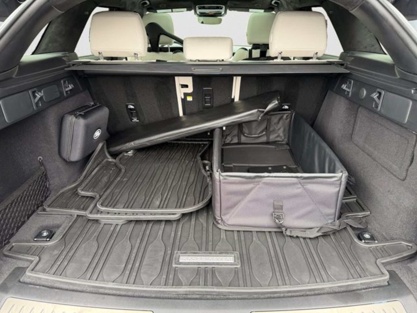 2023 Land Rover Range Rover Velar R-Dynamic S | 22 Wheels, $82k msrp