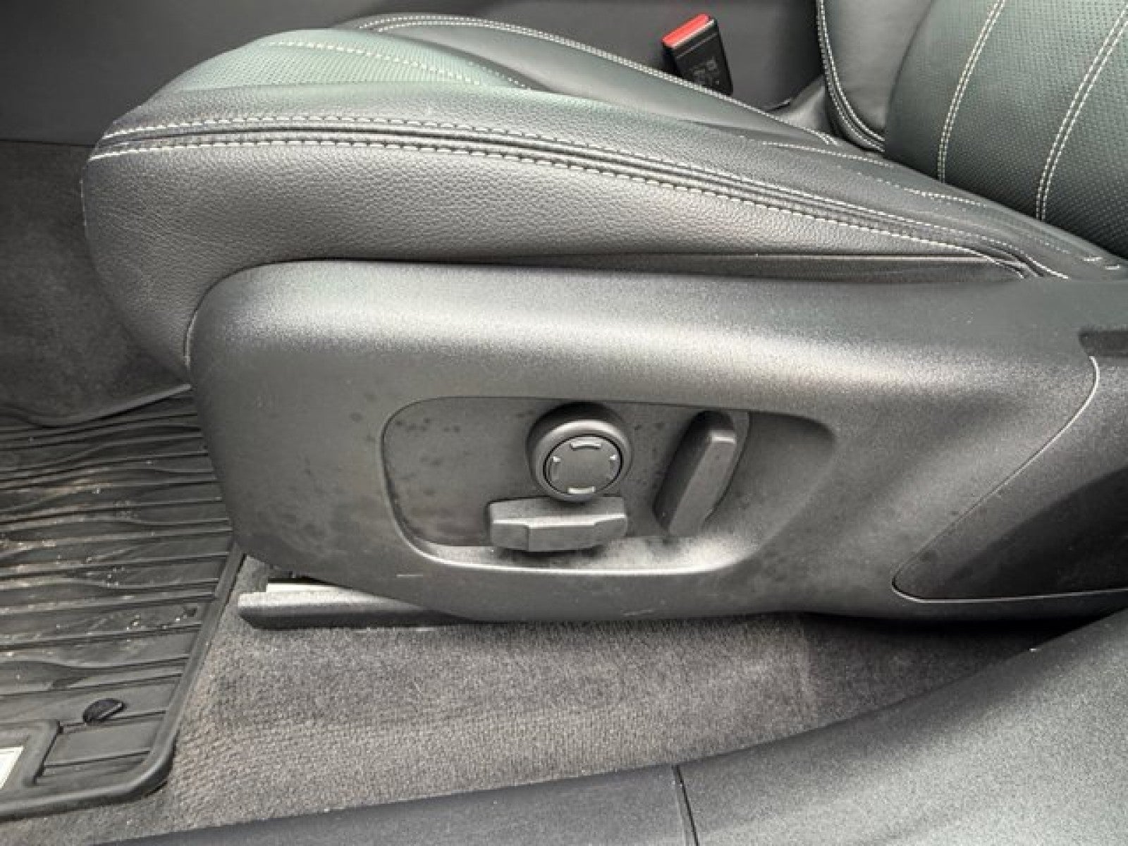 2023 Land Rover Range Rover Velar R-Dynamic S