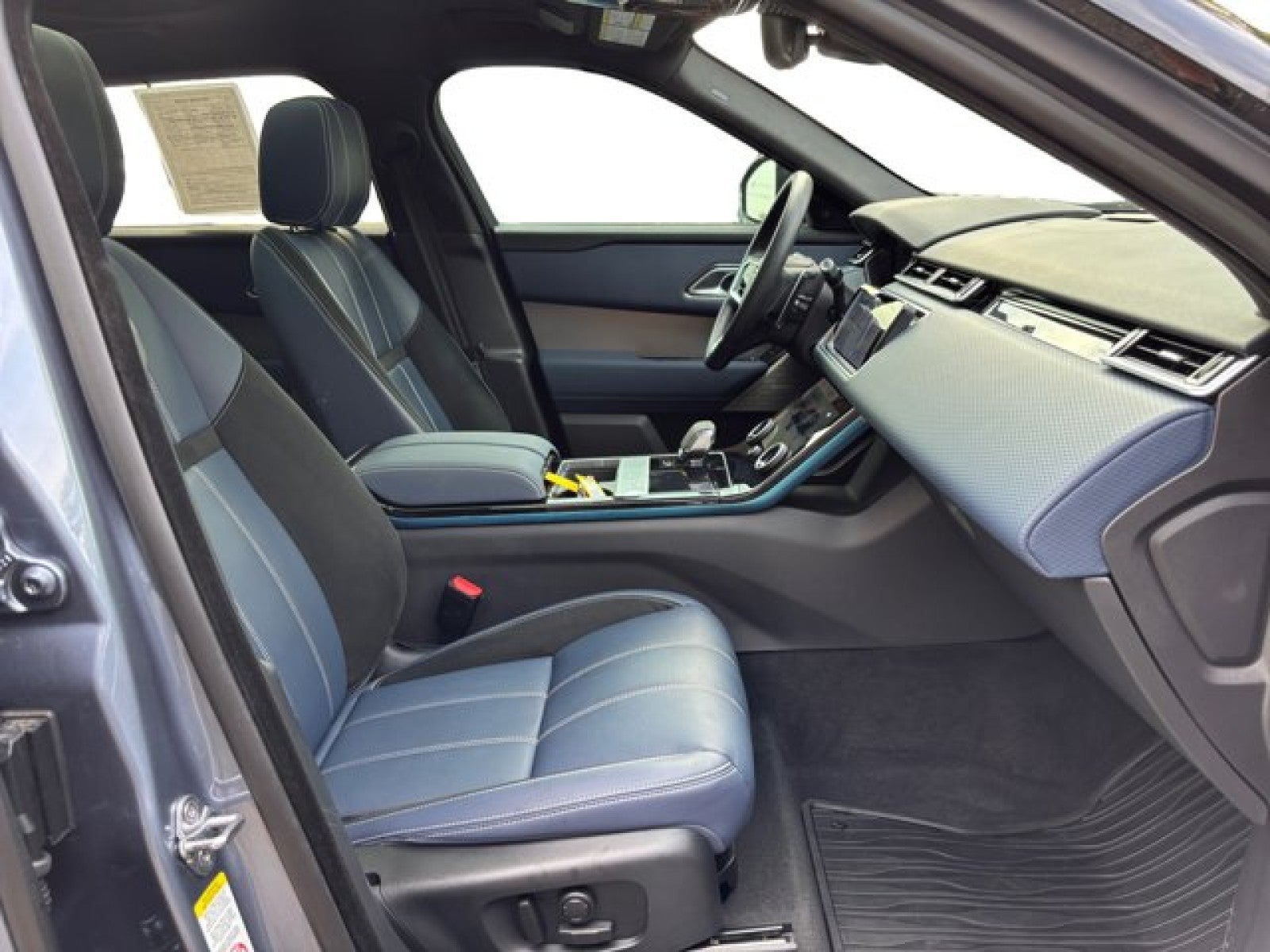 2022 Land Rover Range Rover Velar R-Dynamic S