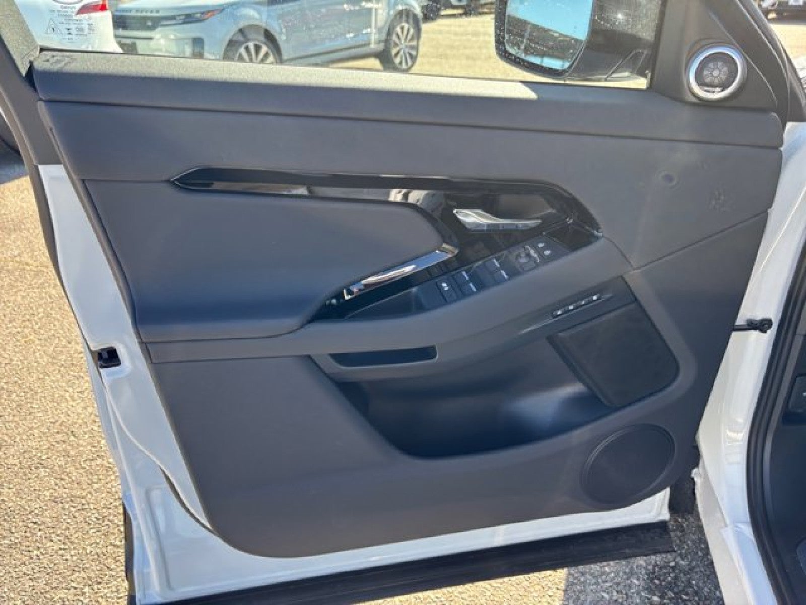 2026 Land Rover Range Rover Evoque Dynamic SE