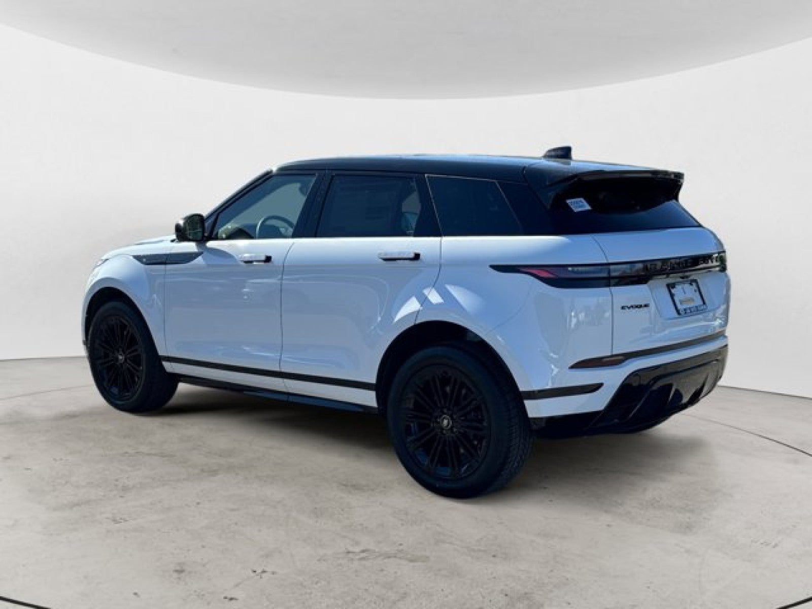 2026 Land Rover Range Rover Evoque Dynamic SE