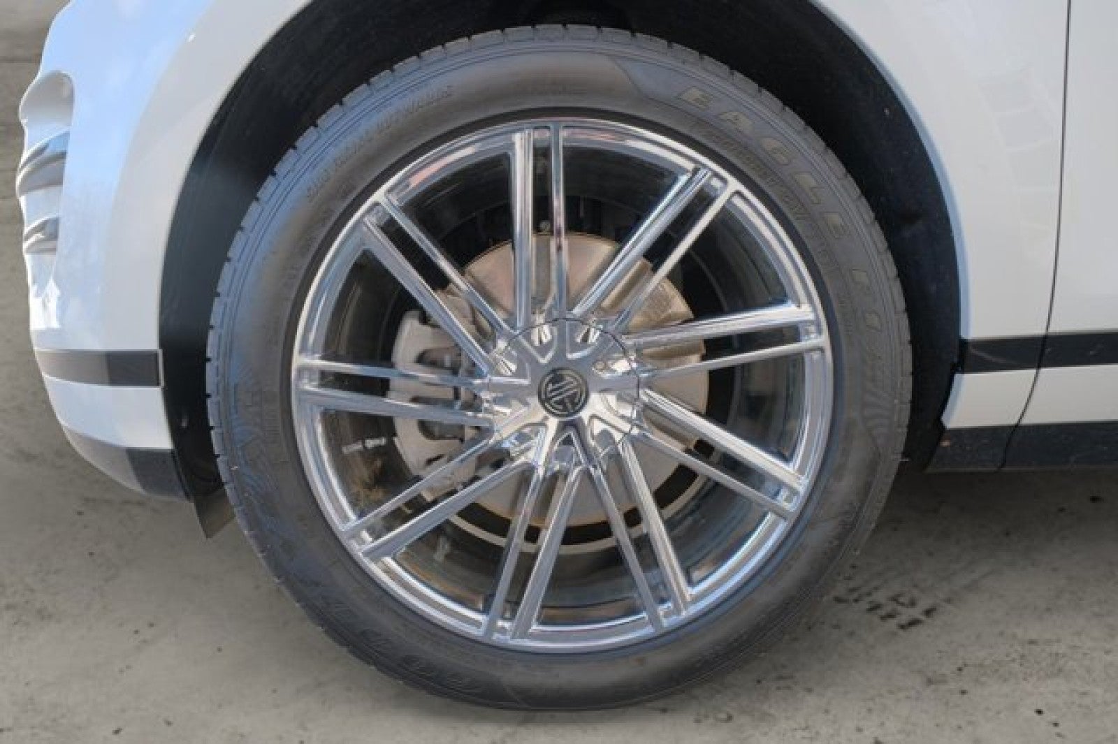 2023 Land Rover Range Rover Evoque R-Dynamic S