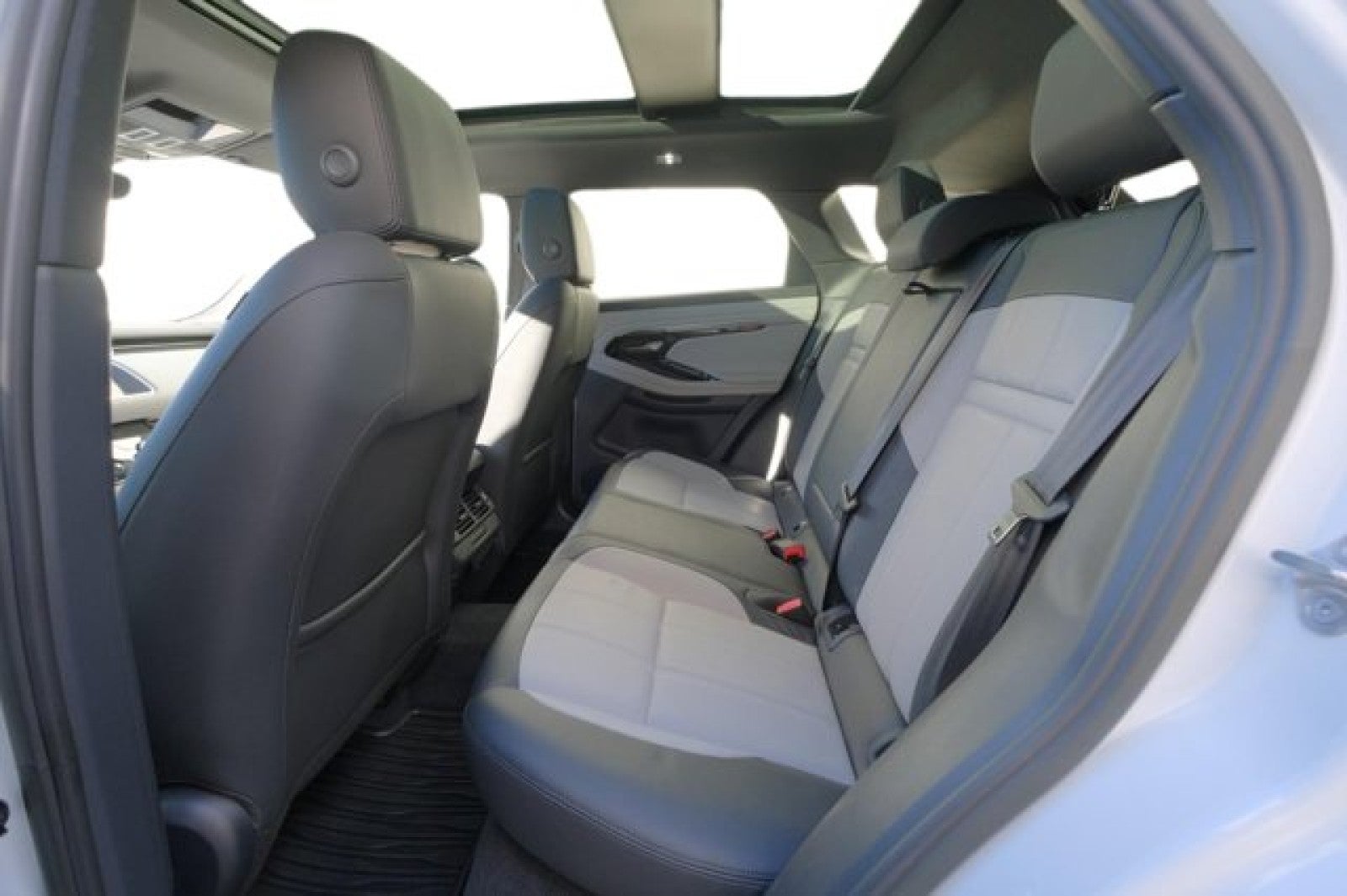 2023 Land Rover Range Rover Evoque R-Dynamic S