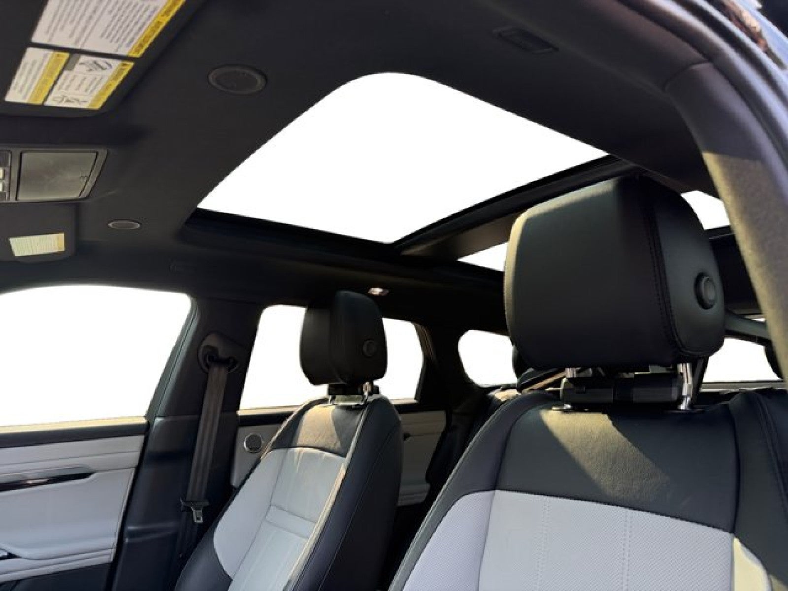 2022 Land Rover Range Rover Evoque R-Dynamic S